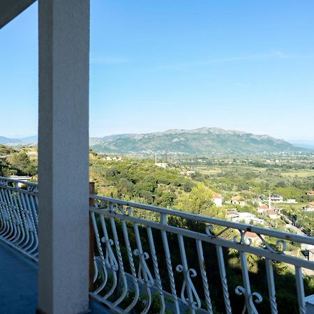 Sunhill Villa Shkodër エクステリア 写真