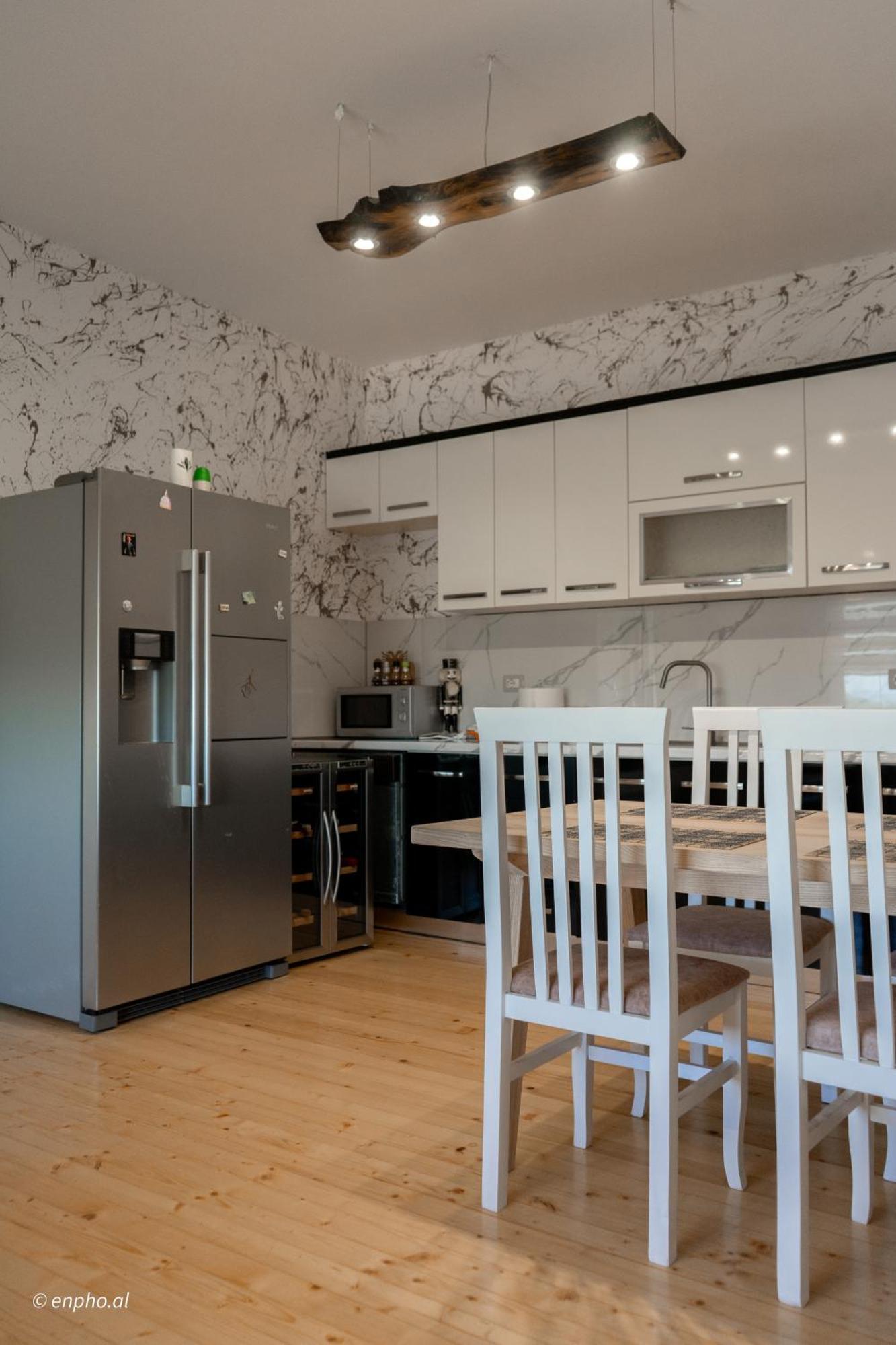 Sunhill Villa Shkodër エクステリア 写真
