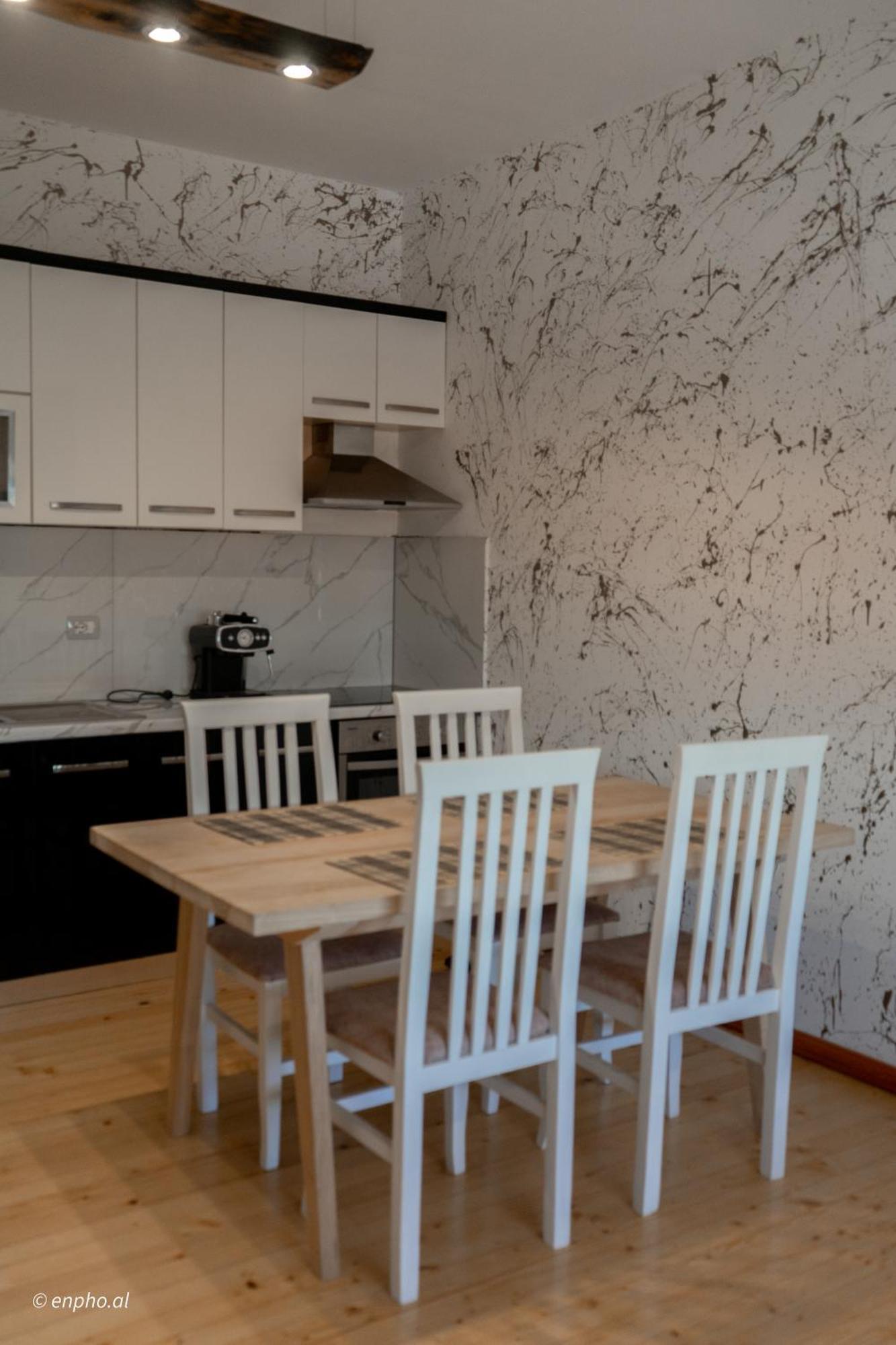 Sunhill Villa Shkodër エクステリア 写真