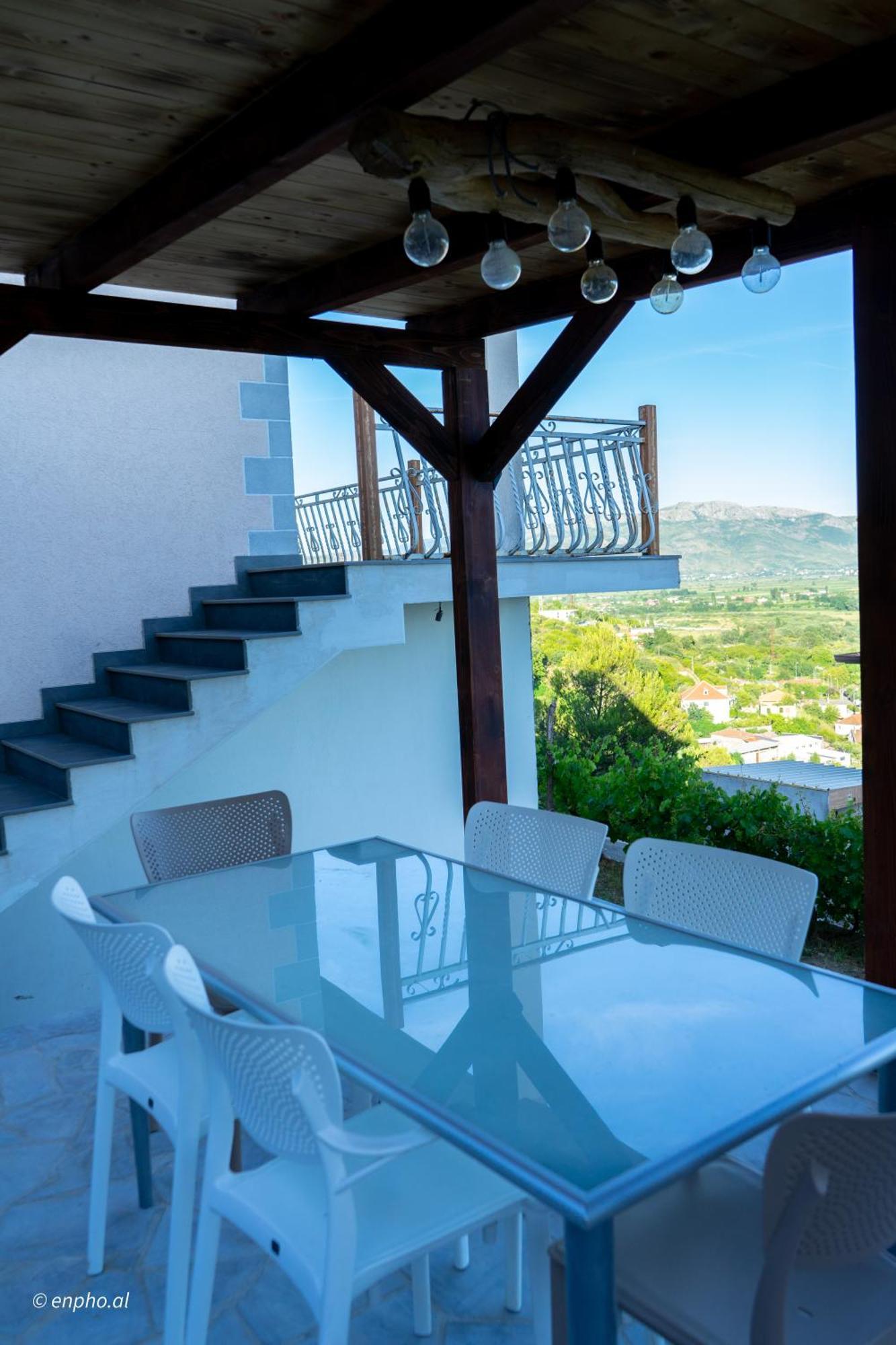 Sunhill Villa Shkodër エクステリア 写真