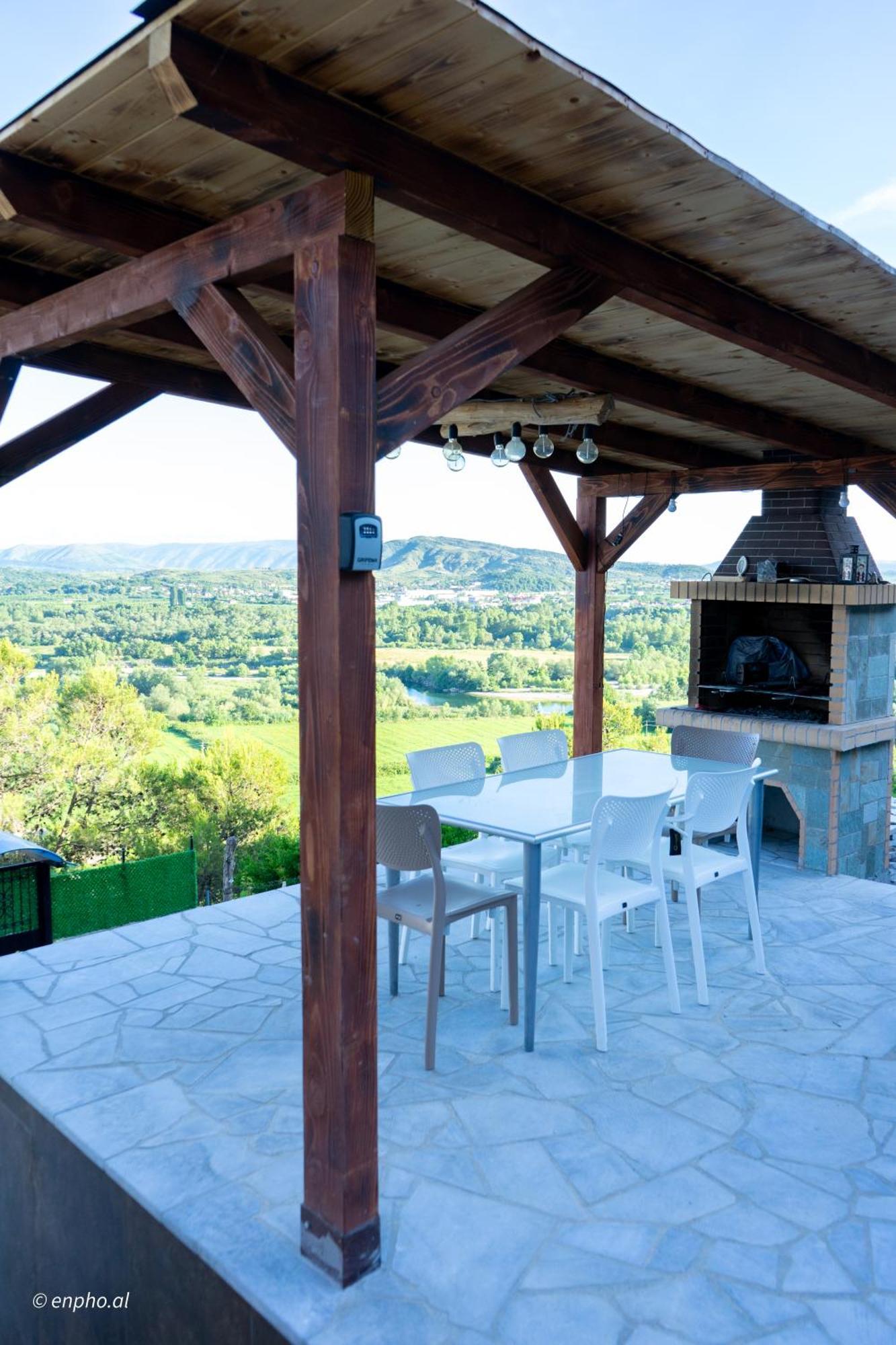 Sunhill Villa Shkodër エクステリア 写真